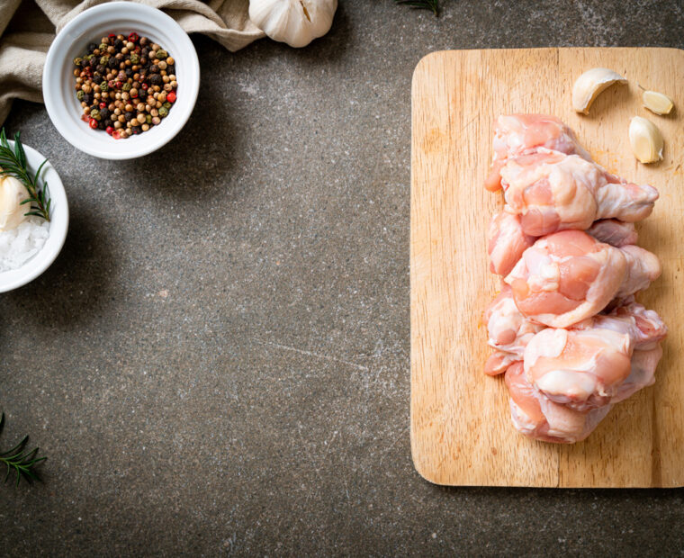 Fresh,Raw,Chicken,Wings,(drumette,Or,Drumstick),On,Wooden,Board